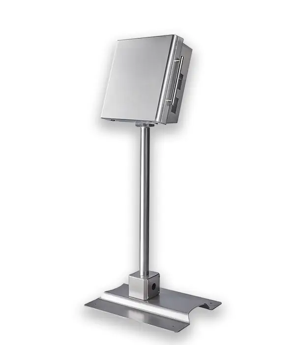 CONSOLLE SERIE PLP, ricorda un totem con un box quadrato su un piedistallo di acciaio con un robusto piede